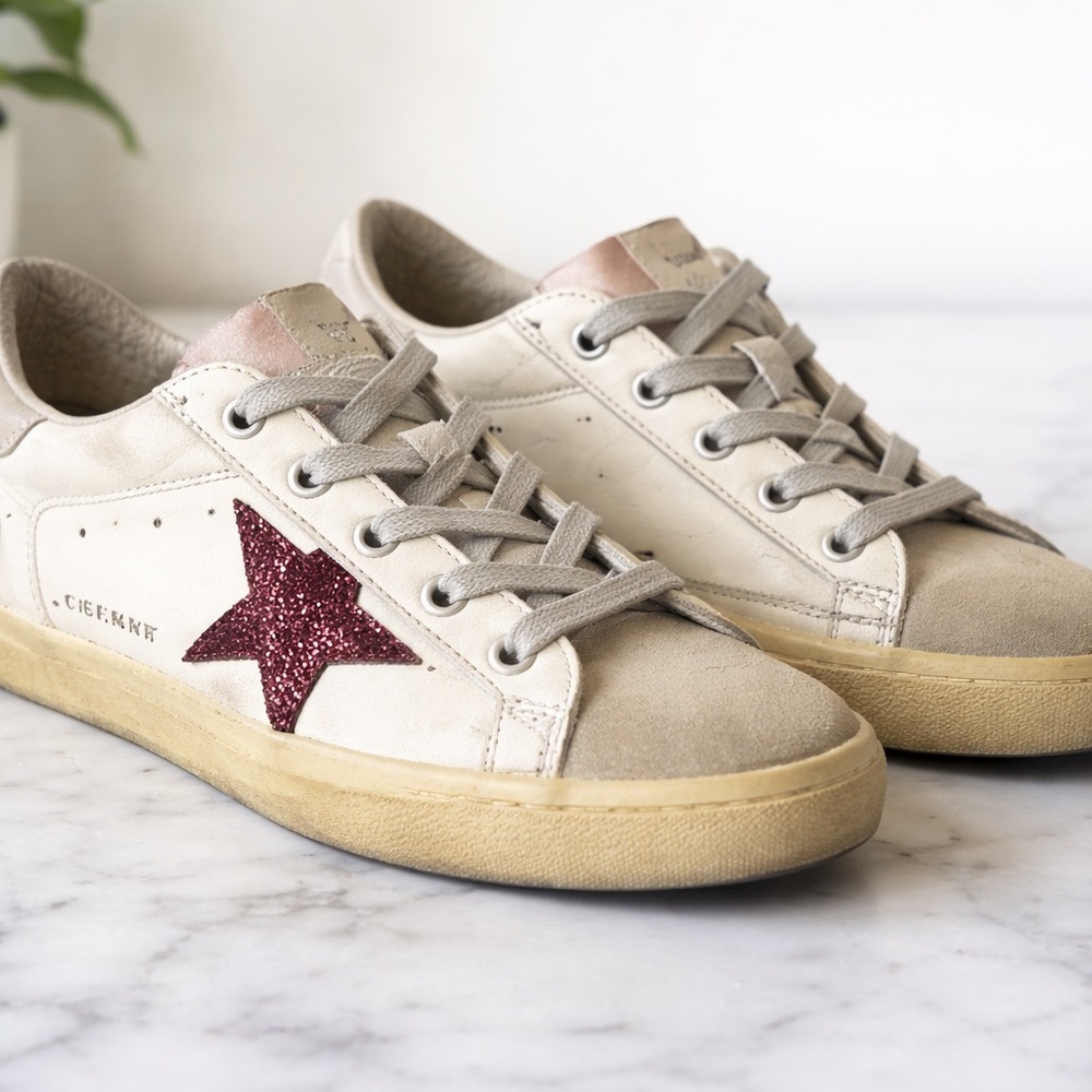 Golden Goose Beige Sneakers with Glitter Red Star